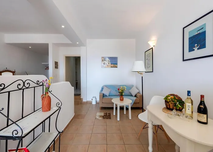 Margarita Countryside דירה